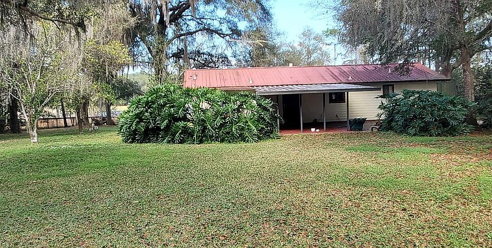 1st image of 120 Banana Ln