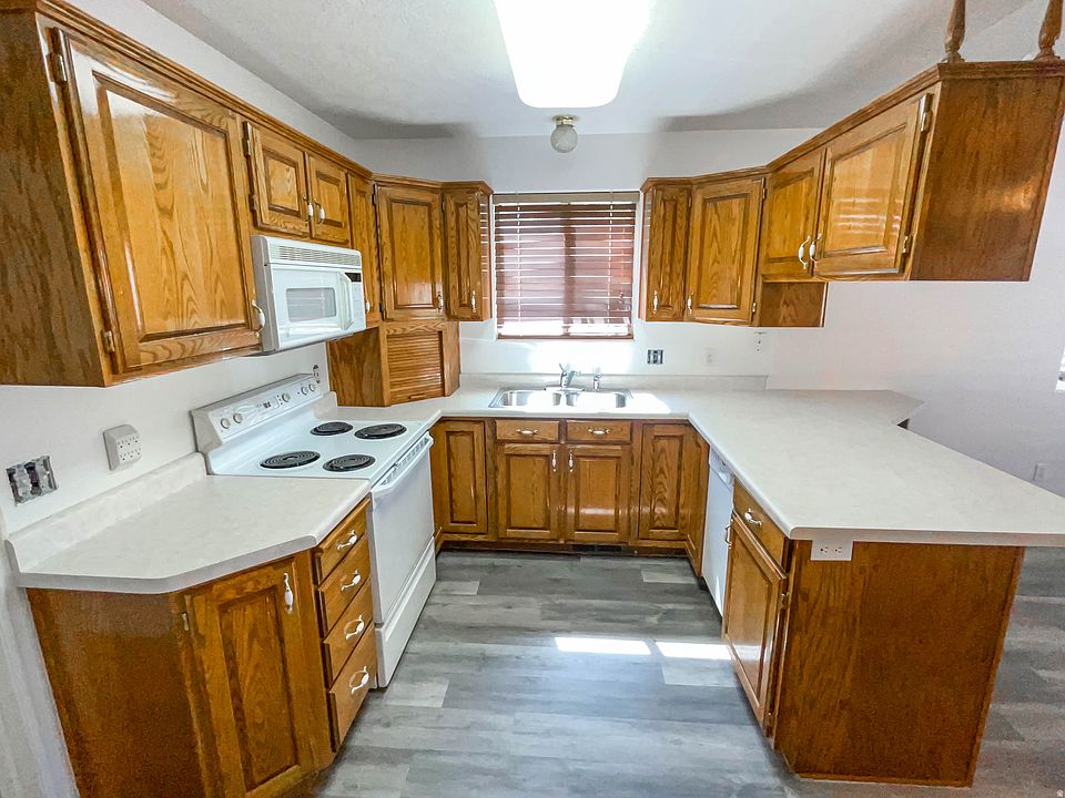1st image of 1150 W Red Hills Pkwy Unit 73