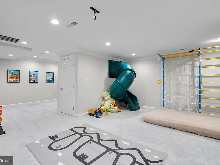 1532 Hampton Hill Cir — Photo 37