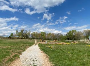 936 Muddy Creek Rd, Berea, KY 40403