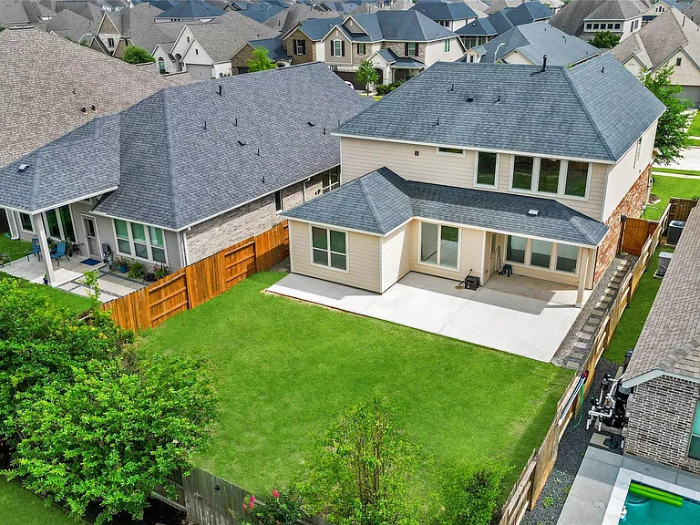 19430 Canter Field Ct — Photo 35