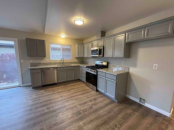 5th image of 1428 Katharine Ave