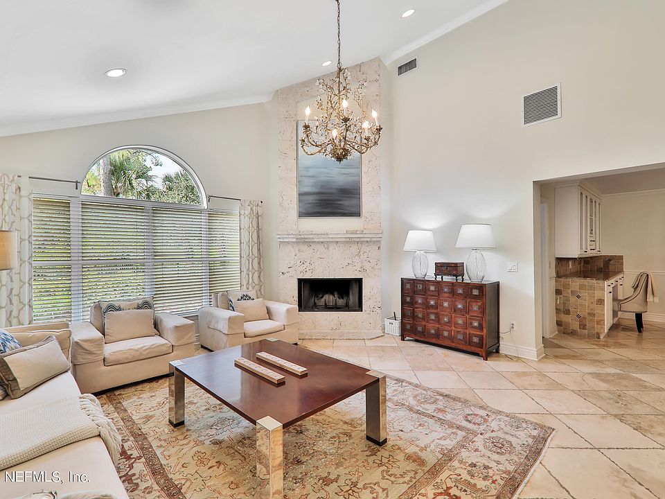 1st image of 106 Nina Ct