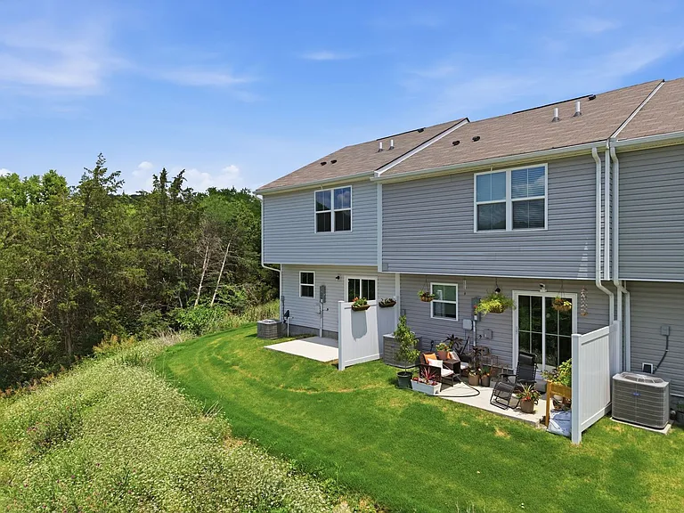 2757 Thornton Grove Blvd #100 — Photo 30