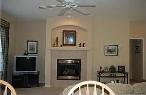 4th image of 2 Chadwick Cir