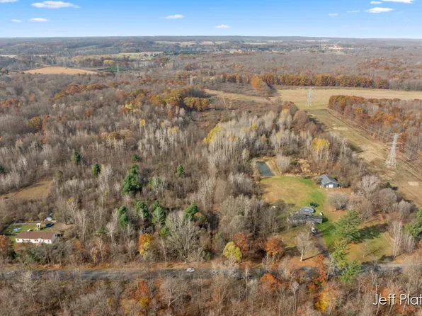 14331 Podunk Ave, Gowen, MI 49326