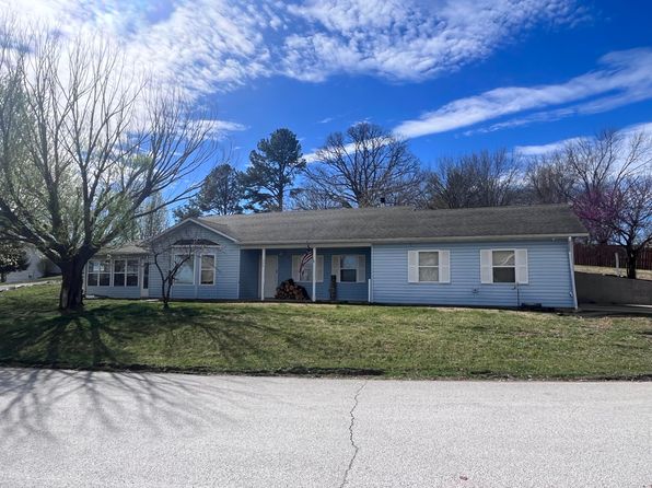 208 N Julie Avenue, Mansfield, MO 65704