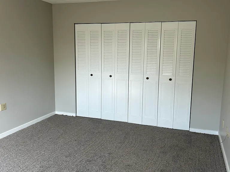 3301 Beechwood Blvd #402 — Photo 10