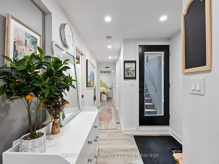 157 Dovercourt Rd #BASEMENT — Photo 6