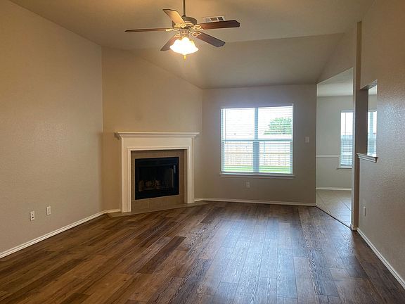 3rd image of 7904 Woodbury Dr