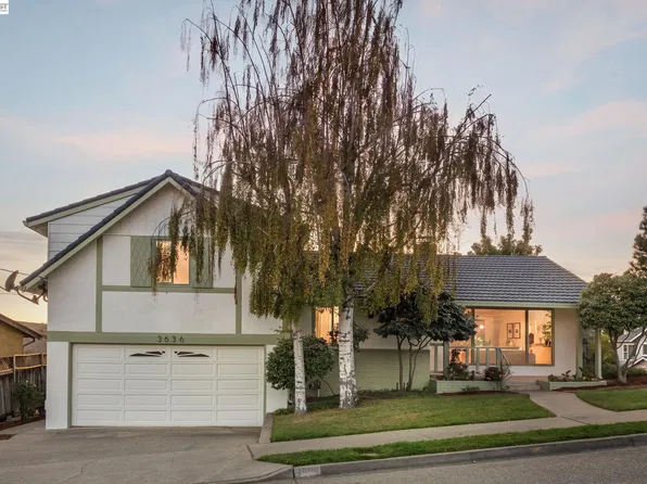 3636 Arcadian Dr, Castro Valley, CA 94546