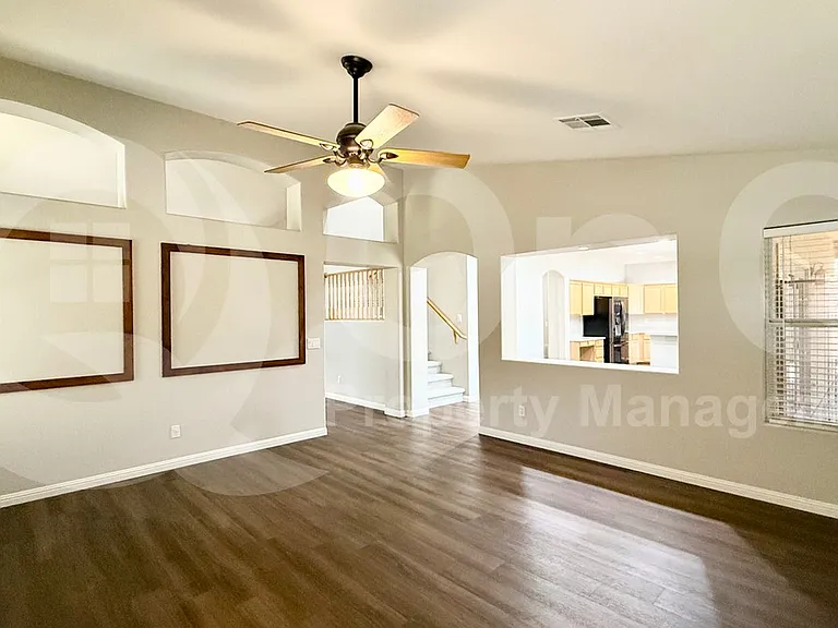 800 N Soho Pl — Photo 7