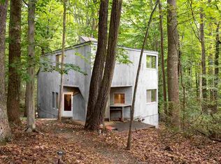 110 Holly Ct, Charlottesville, VA 22901