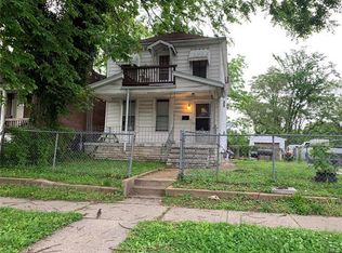 6325 Ridge Ave, Saint Louis, MO 63133