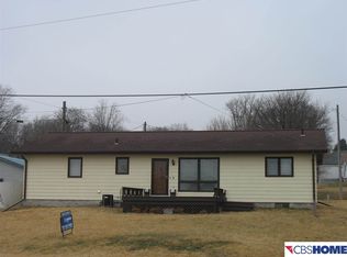 104 1st St, Persia, IA 51563
