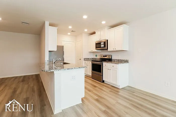 25382 Cypress Bend Dr — Photo 4