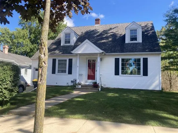 1212 Glendale Ave, Tomah, WI 54660