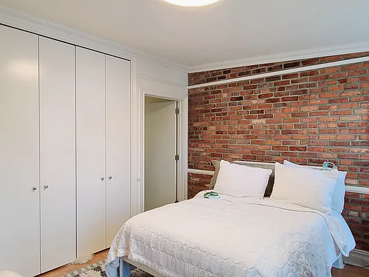 Rented by Ideal Properties Group | media 9