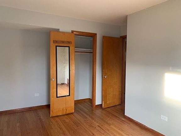 3rd image of 5859 N Elston Ave #3