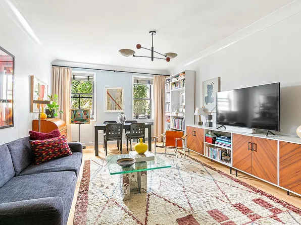 811 Cortelyou Rd APT 2L, Brooklyn, NY 11218