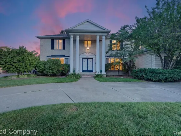 38921 Santa Barbara St, Clinton Township, MI 48036