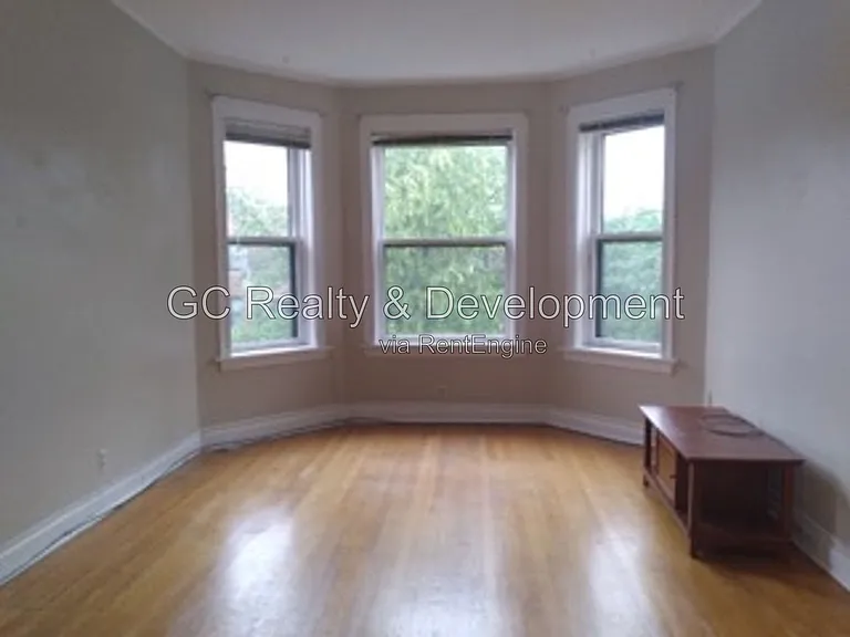1306 W Cornelia Ave #3 — Photo 3