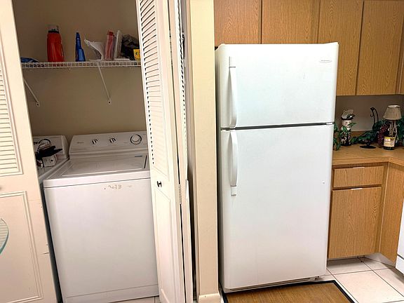 5th image of 6585 Kensington Lane #204