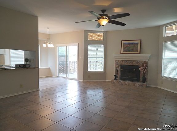 2nd image of 252 Saddlebrook Dr