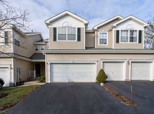 4 Old Orchard Ct #1204, Clinton, NJ 08809