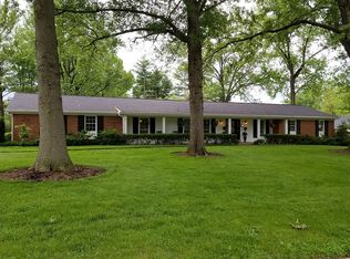 1852 Camberly Rd, Saint Louis, MO 63131