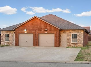 123 Holland Dr, Clarksville, TN 37043