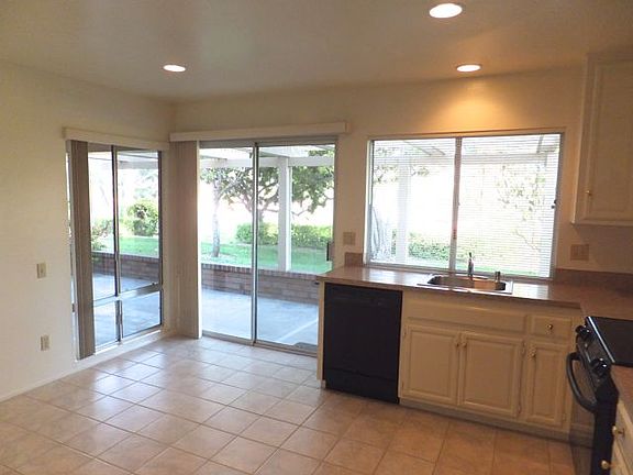 Kitchen breakfast nook