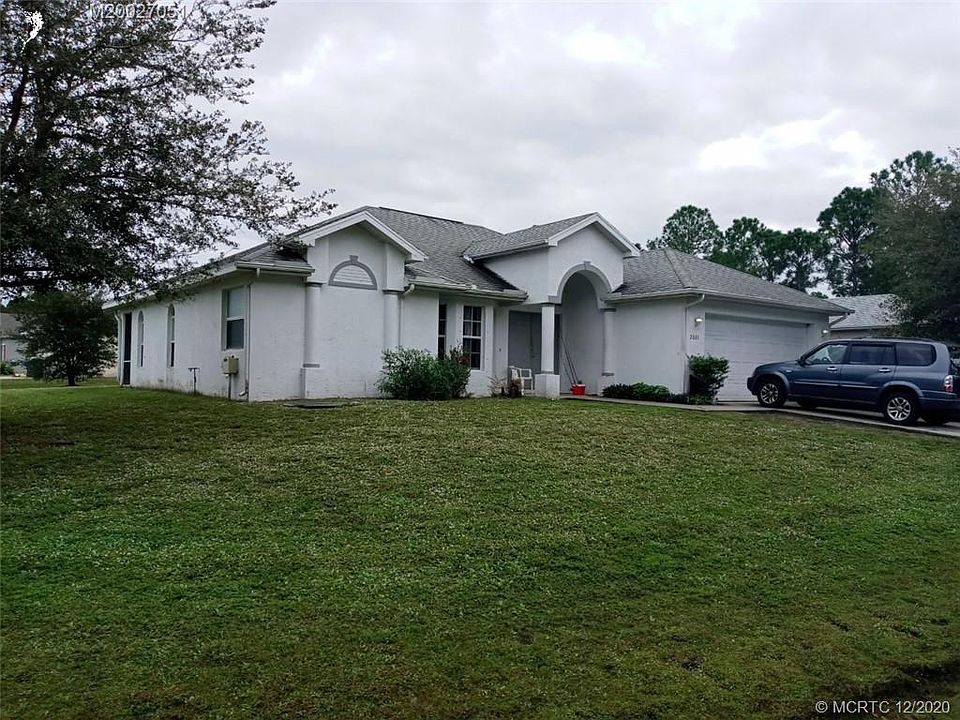 2nd image of 2601 SW Halissee St