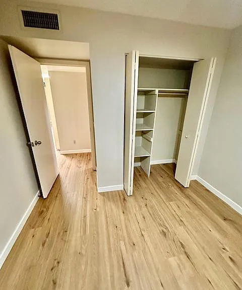 4302 N 29th Way — Photo 14
