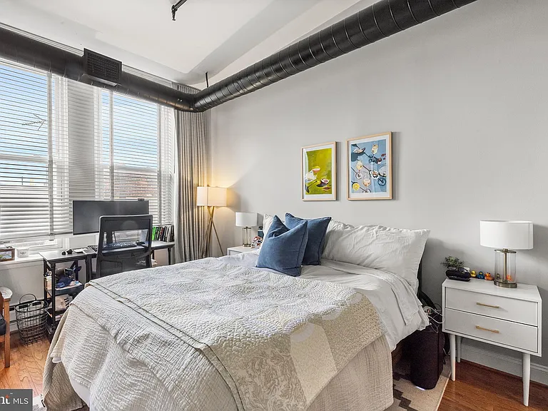 205 N 4th St #11-F5 — Photo 24