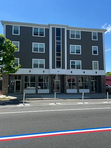 837 Broad St Photo 1