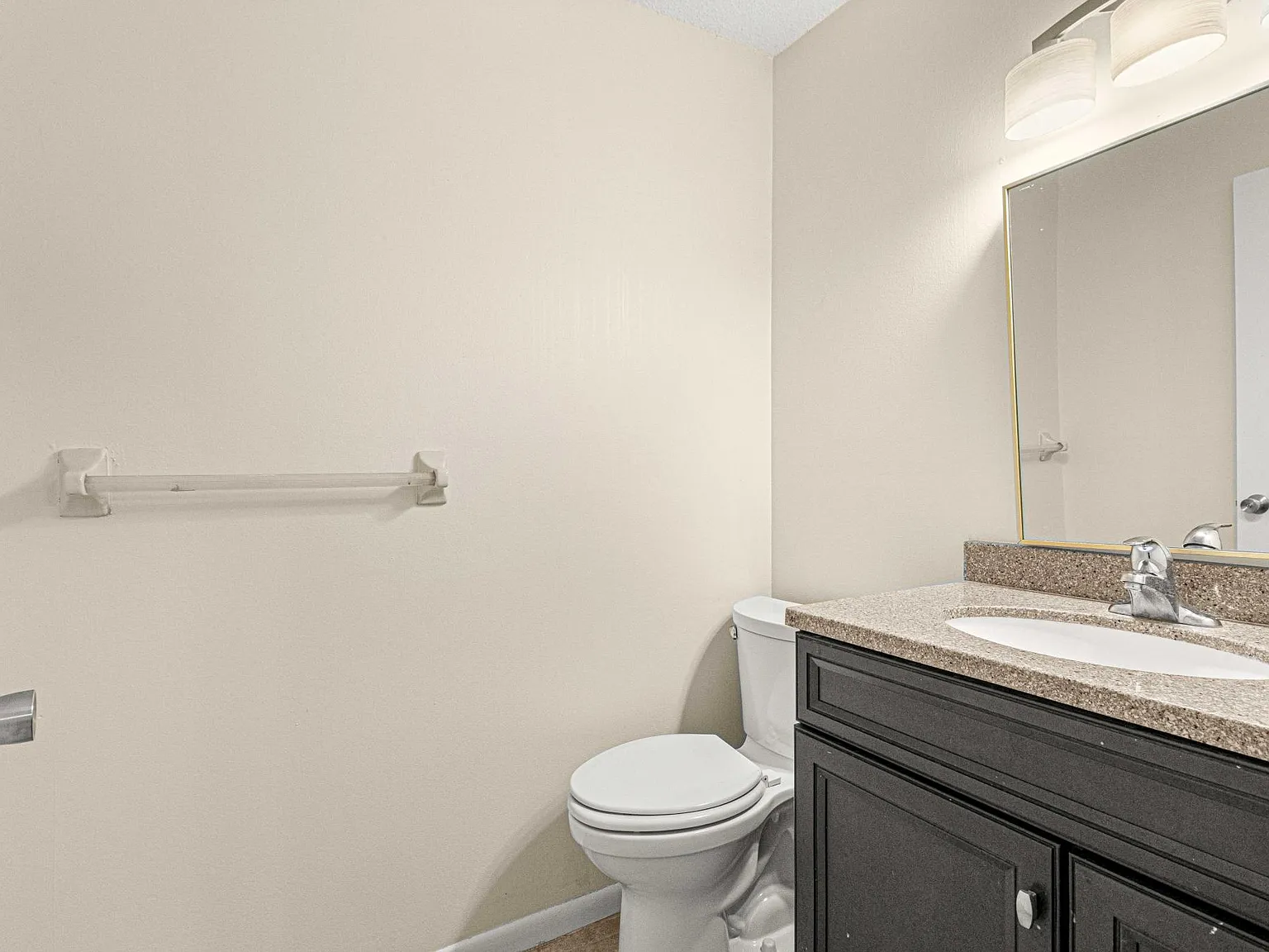 1765 SW 107th Lane — Photo 4