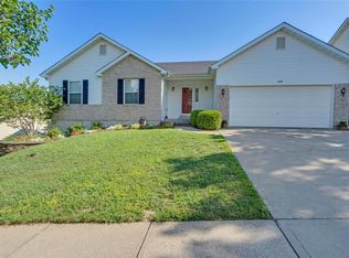 400 Keystone Dr, Fenton, MO 63026