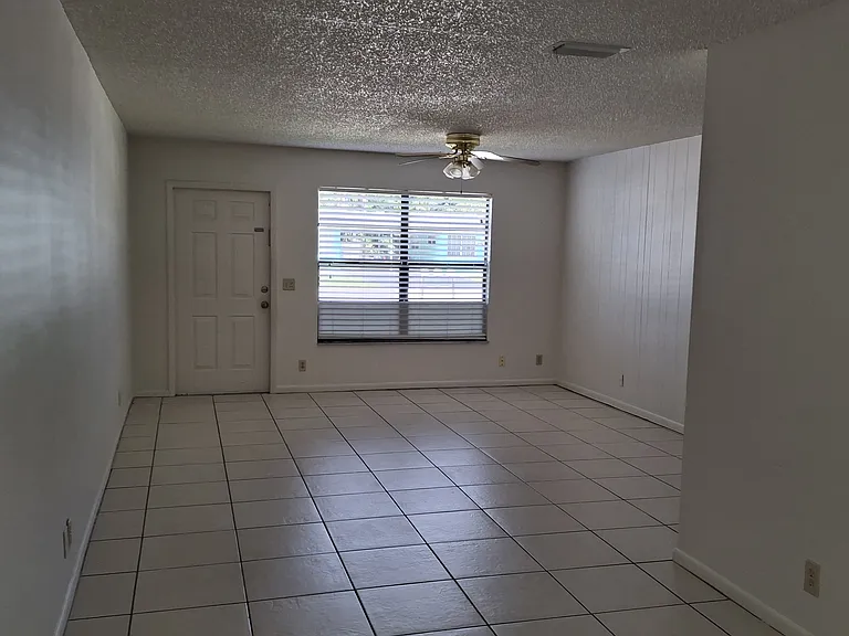 8676 Sunset Dr — Photo 8
