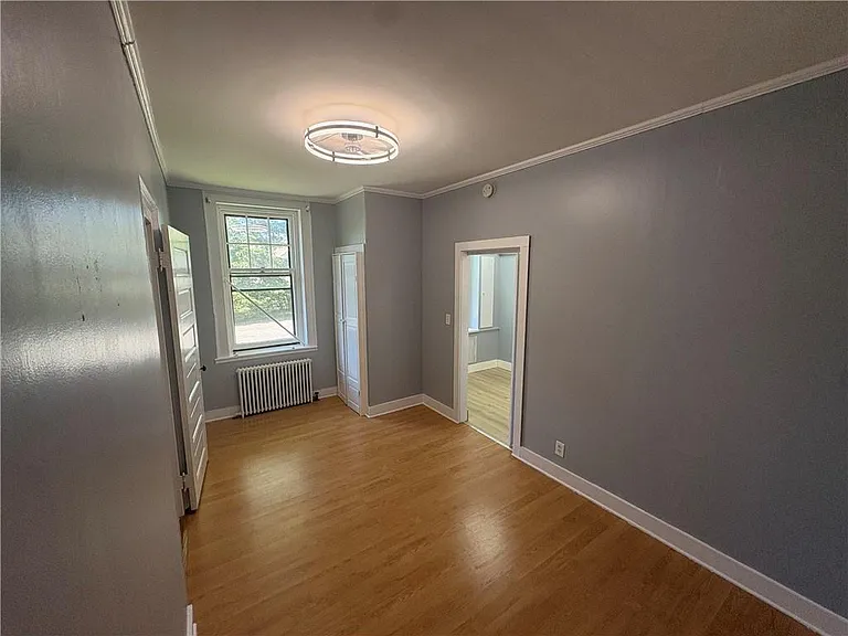 438 Wolcott Ave #4 — Photo 12