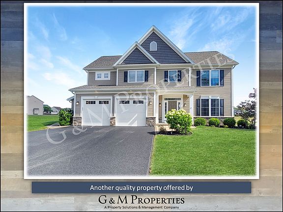 2nd image of 25 Crowne Pointe Dr
