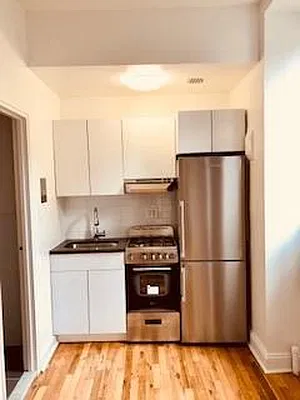 Rented by Buchbinder & Warren | media 16