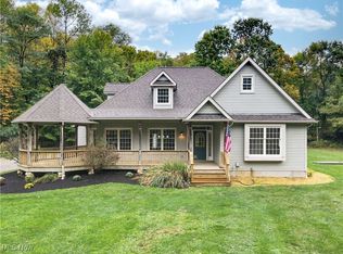18818 Shaw Rd, Chagrin Falls, OH 44023