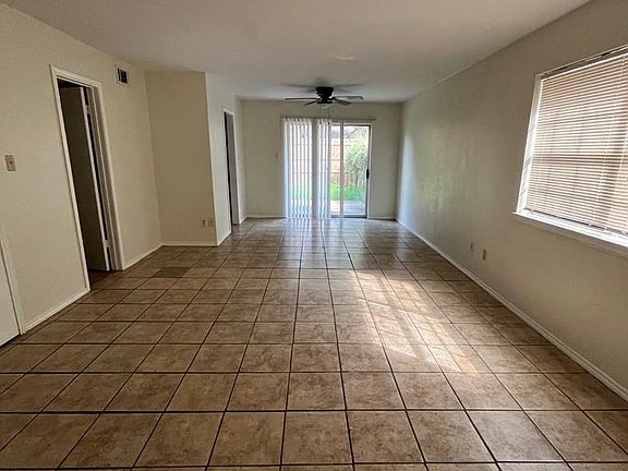 5th image of 2809 Treasure Hills Blvd APT 1