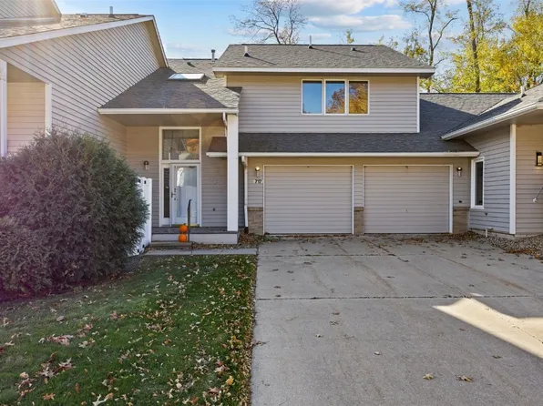 717 E Post Ct SE, Cedar Rapids, IA 52403