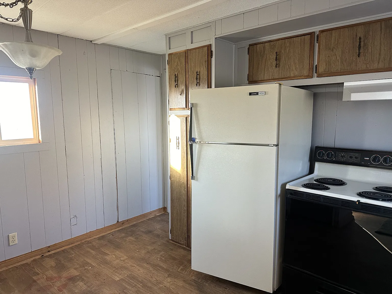 758 1/2 W G Road - - — Photo 4