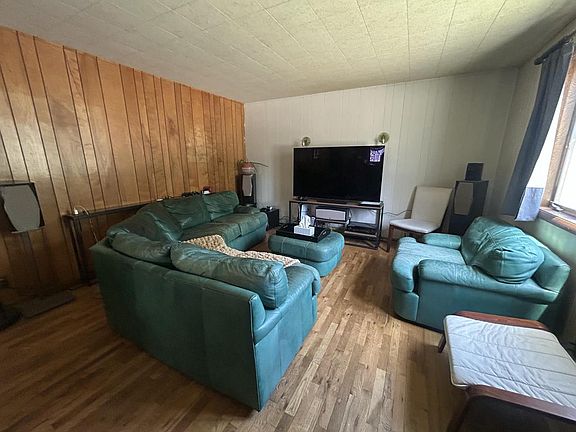 2nd image of 1110 Prospect AVENUE