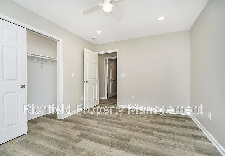 420 S Hamilton Ave #A — Photo 24