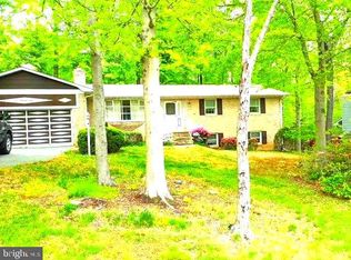 5008 Boulder Dr, Oxon Hill, MD 20745