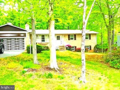 5008 Boulder Dr, Oxon Hill, MD, 20745